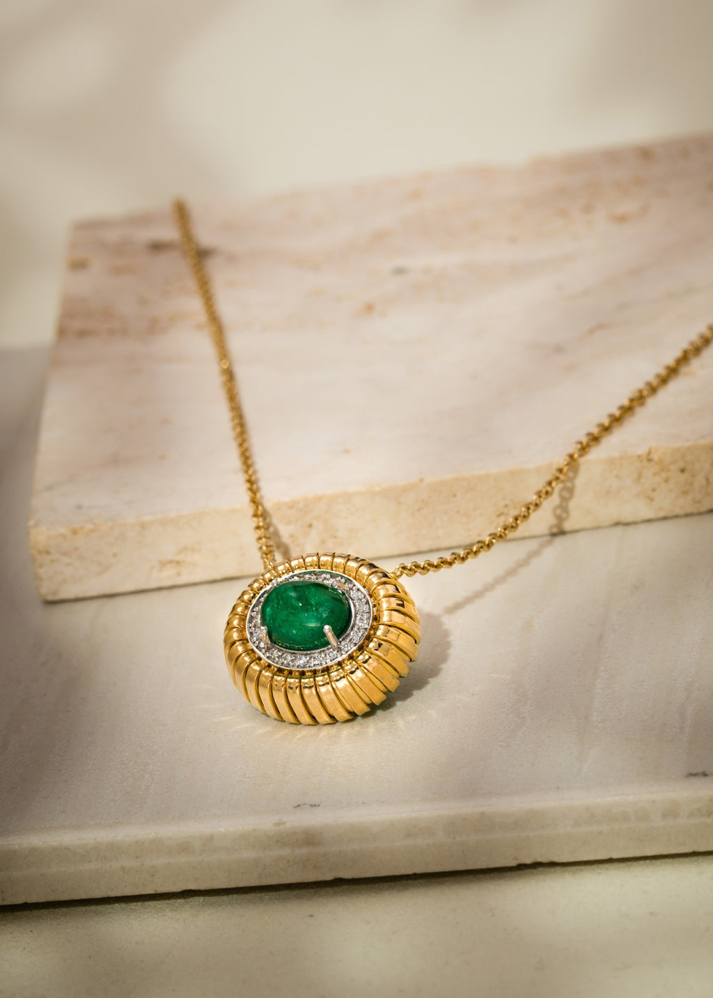 Emerald Cabochon Tubogas Necklace with Diamonds