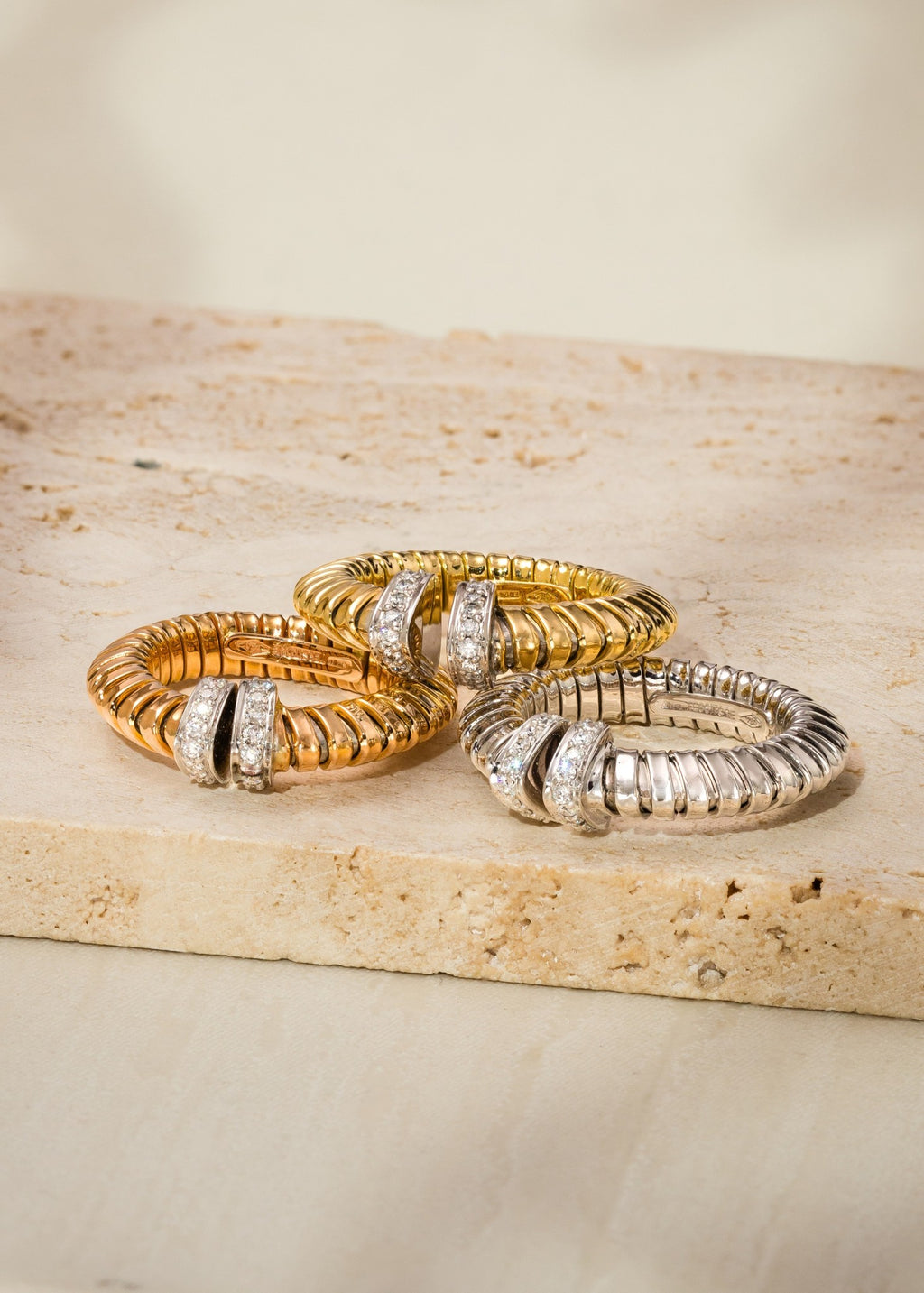 Triangular Dome Tubogas Ring with Diamonds