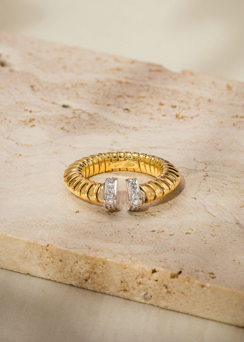 Triangular Dome Tubogas Ring with Diamonds