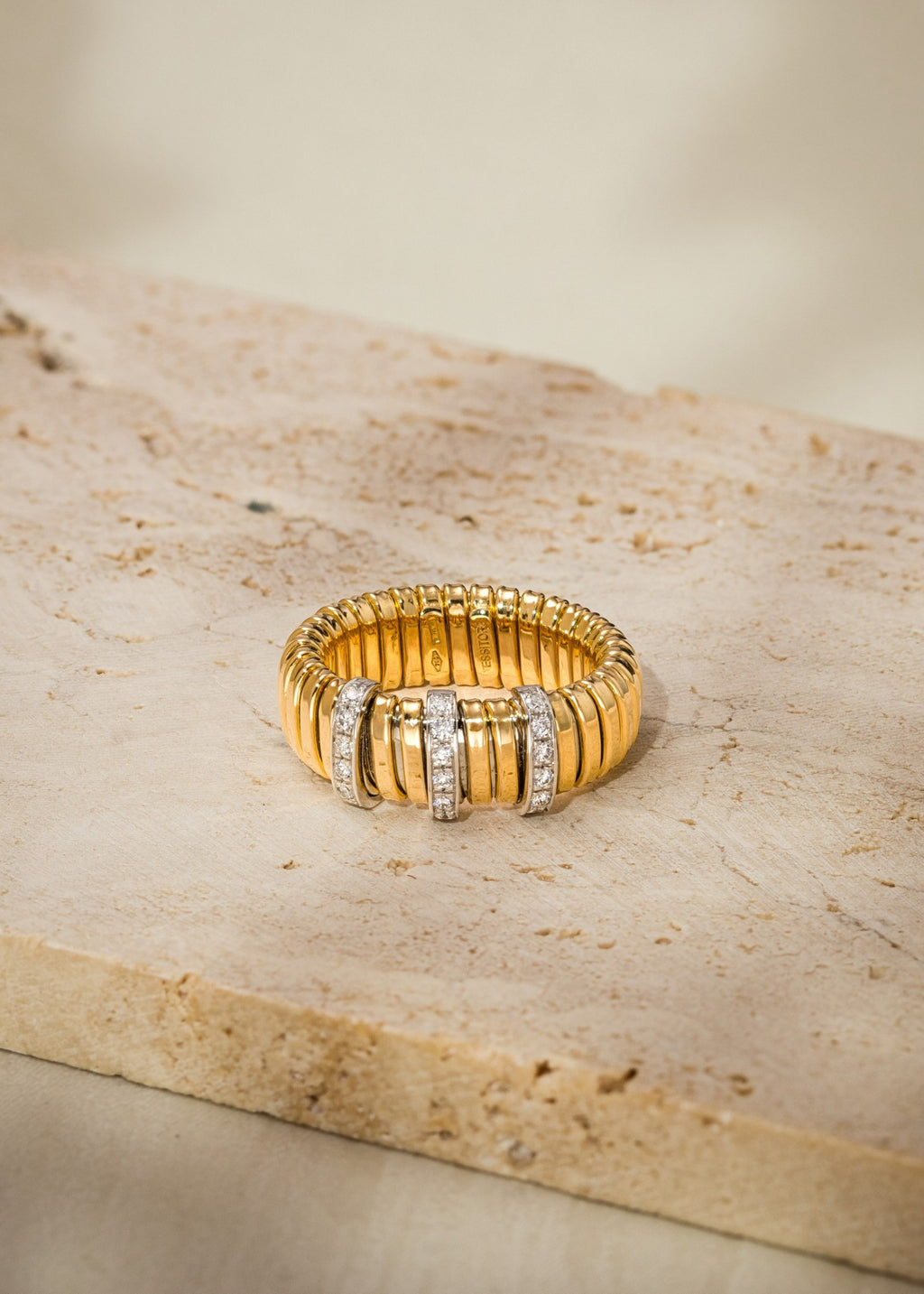 Tubogas Ring with 3 Bars of Diamonds