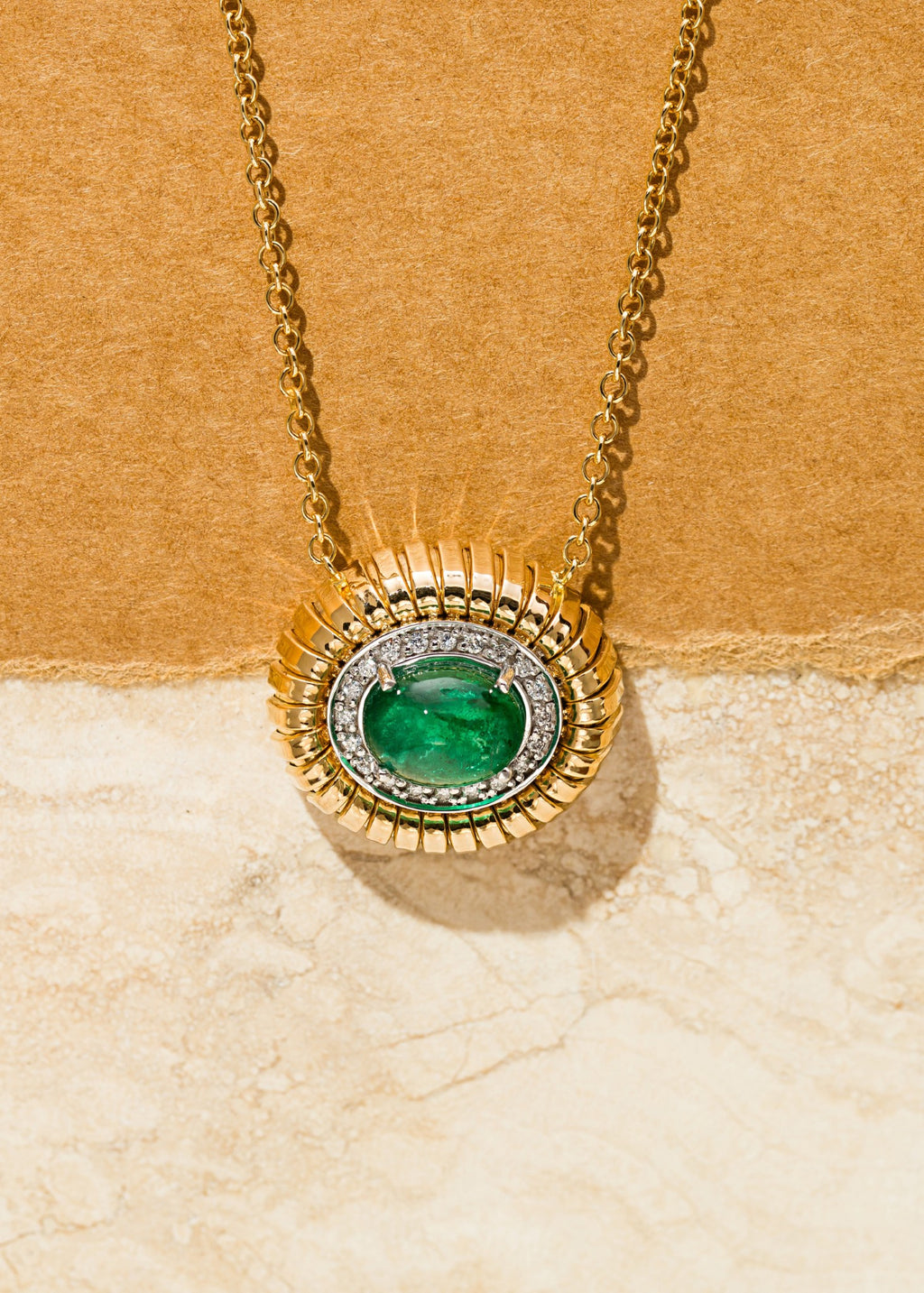 Emerald Cabochon Tubogas Necklace with Diamonds