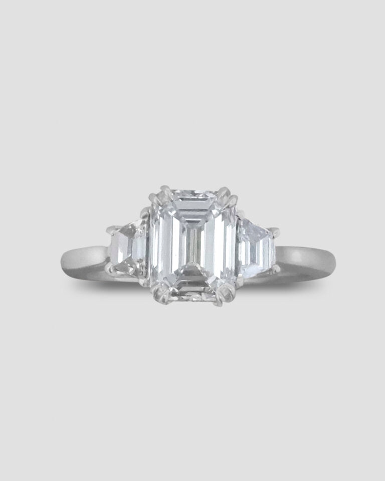Emerald Cut Diamond Trilogy Ring diamond rings in gold