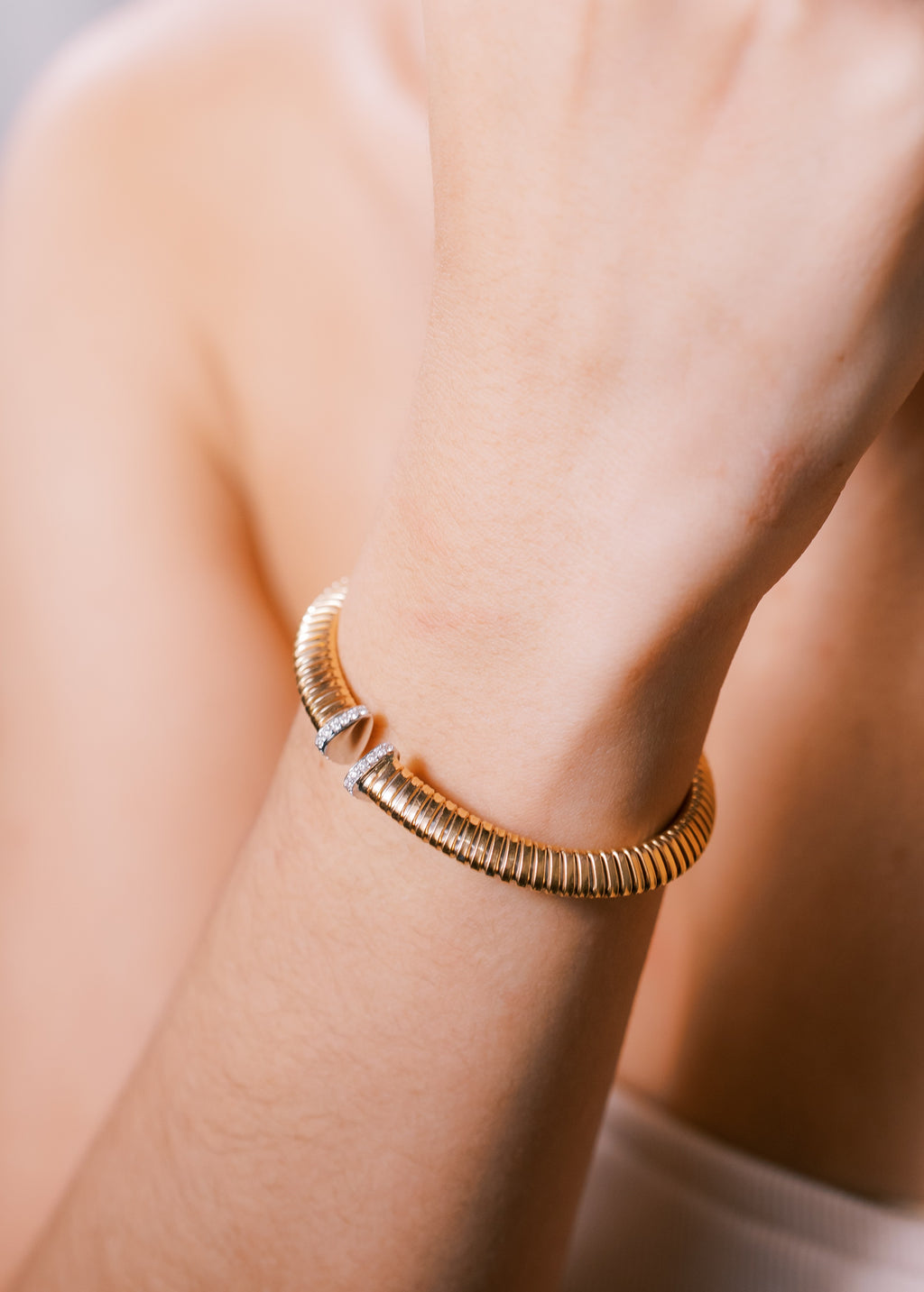 8mm Triangular Dome Tubogas Bangle with Diamonds