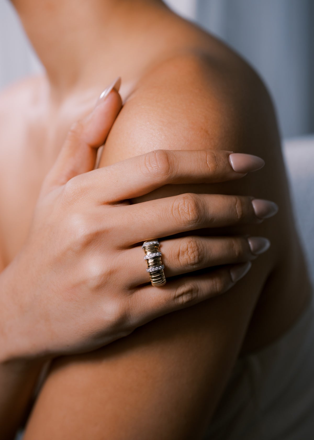 Tubogas Ring with 3 Bars of Diamonds
