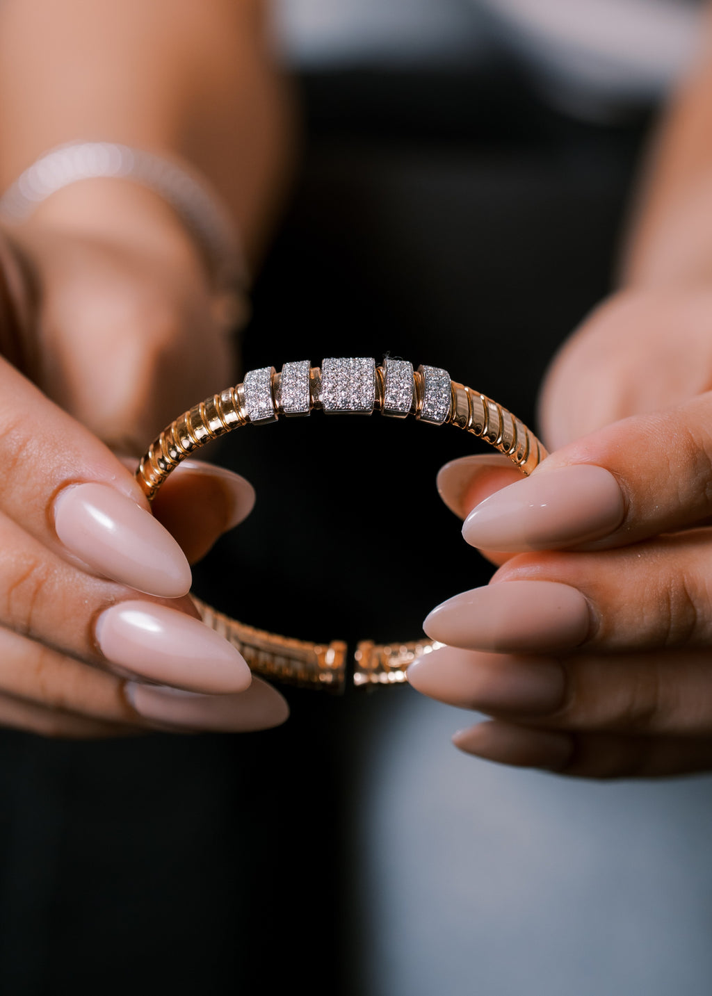 Flat Tubogas Bangle with Diamonds