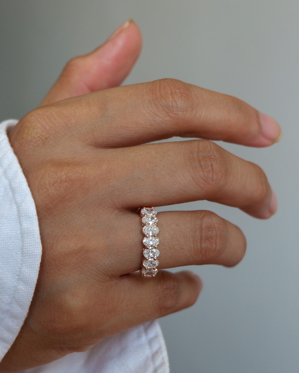 OVAL DIAMOND HALF ETERNITY BAND diamond rings in gold