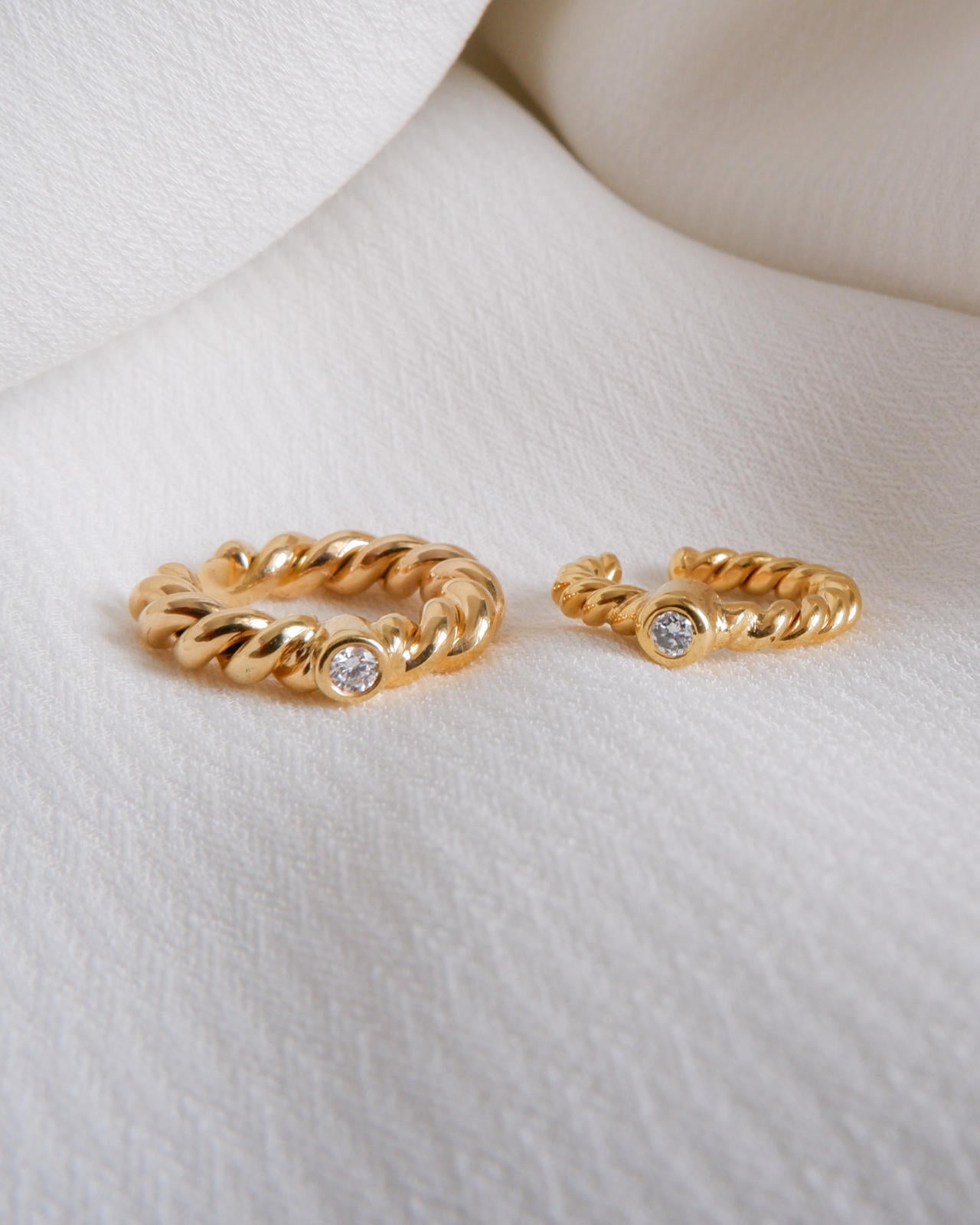 TWIDDLES EAR CUFF WITH DIAMOND diamond earrings in gold